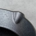 Patelnia Żeliwna Mała 15 cm VILDE Cast Line na Indukcję Grill